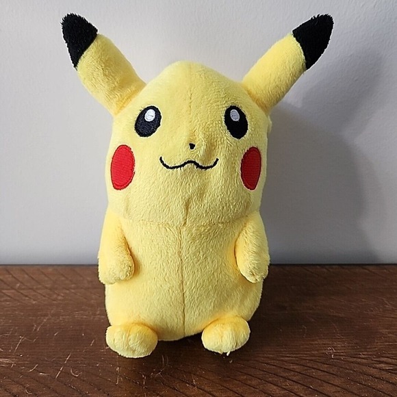 Pikachu 7" Plush with Zipper Pokemon - Picture 1 of 2